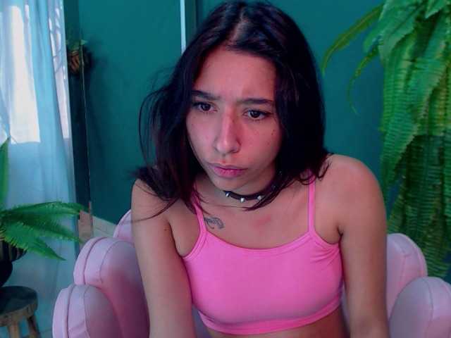 Fotos emilymadness Make me cum and squirt hard #latina #new #18 #young #smalltits #deepThroat #cum #squirt #playdildo [1000 tokens remaining]