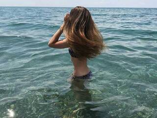 Erotischer Video -Chat Emmilyy--