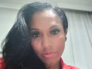 Erotischer Video -Chat Estrelalua32