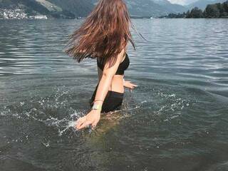 Erotischer Video -Chat Evaacutee