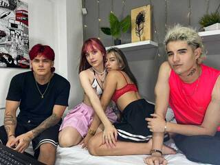 Erotischer Video -Chat Fourlov3-