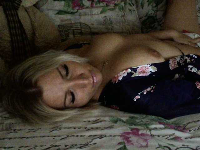 Fotos AWgirl press love***♥♥♥♥♥♥Hello!***me?)) how many times you can make my horny kitty cum?