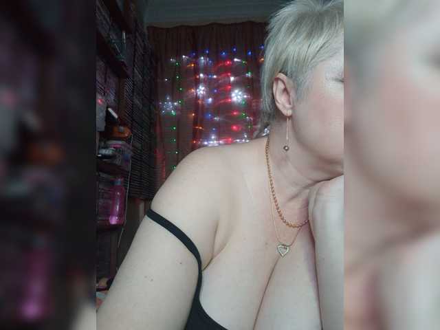 Fotos _Sonya_ Hey! My name is Sonya! Put love and subscribe! No rudeness and swearing in the chat! You can spy!
