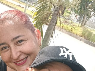 Erotischer Video -Chat Green-y-violet