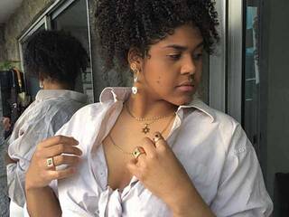 Erotischer Video -Chat HalleThomson