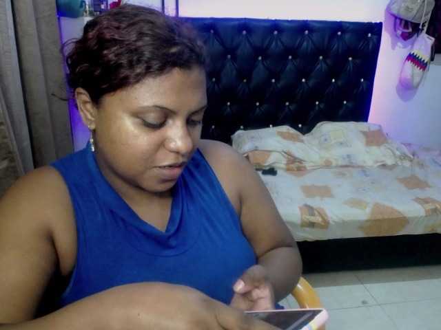 Fotos hannalemuath #squirt #latina #bigass #bbw helo guys welcome to my room I want to play and do jets a lot today