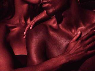 Erotischer Video -Chat Holly-and-BBC