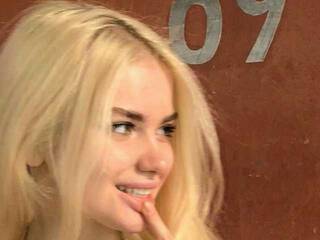 Erotischer Video -Chat HotSexyBaby