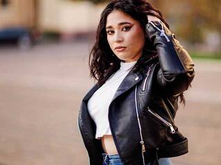 Erotischer Video -Chat Iasima