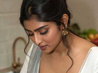 Erotischer Video -Chat IqraQueen