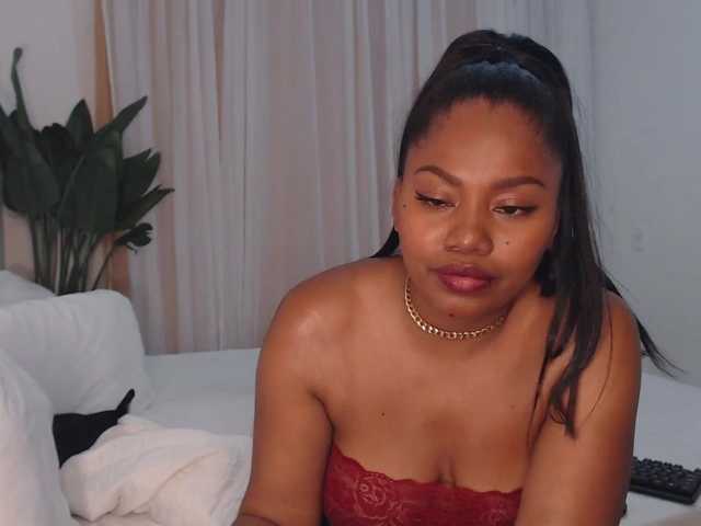Fotos mulatta777 "❤️Hello, honey! I am mulatto❤️ Lovense and Domi is Active! My pleasure is in your hands❤️Private is Open!❤️#ebony#bigass#bitches drip back