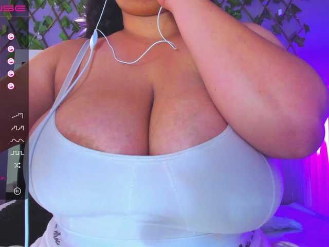 Fotos ivonstar play pussy 100 #latina #bbw #curvy #squirt #bigboobs
