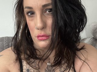 Erotischer Video -Chat Ivyivybelle84