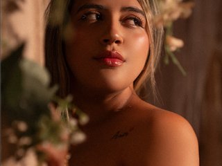 Erotischer Video -Chat JuliethaTaylor