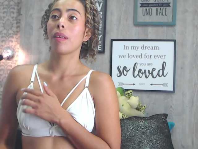 Fotos karla-morelli Lovense: Interactive Toy that vibrates with your Tips #Lovense #Ohmibod #interactivetoy a little fun doesn't hurt you and it makes me very happy !!!!