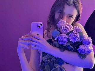 Erotischer Video -Chat Kattitoffy