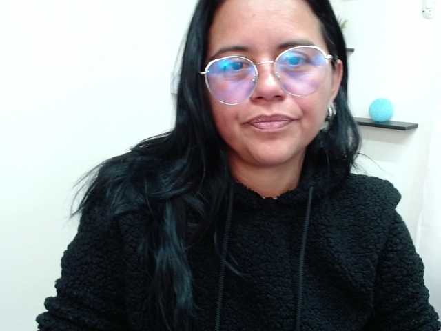 Sendung Screenshots Kendra-mamba