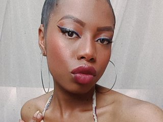 Erotischer Video-Chat Keniaa-ebony