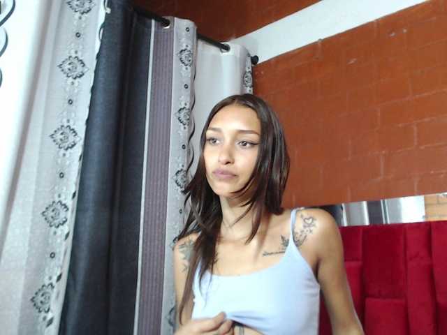 Fotos Kimnberly #18 #skinny #redhead #petite #cute #natural #ebony #latina #anal #squirt Make me Wet and SQUIRT (888 Tokens)