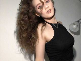 Erotischer Video -Chat KisaraSims01