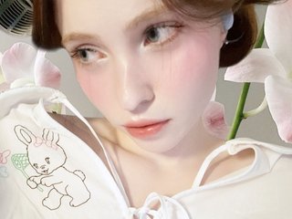 Erotischer Video -Chat l1ttle_p0ppy