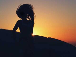 Erotischer Video -Chat Lallie-Nora