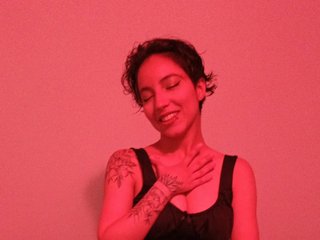 Erotischer Video -Chat laura-hills18