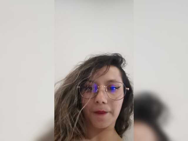 Fotos Layla-Meow Hii guys,Nauhy kitty wanna say purrr i wanna be your touch my pussy 470, can you help me?make me smile 5tks/ i write u name on my boddy 10 tkns/