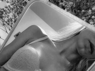 Erotischer Video -Chat LeksiAngel