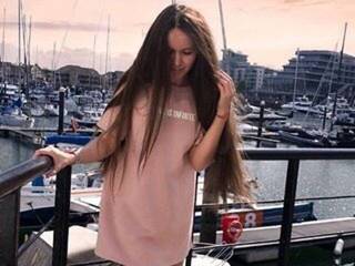 Erotischer Video -Chat LexiLore