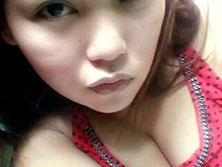 Erotischer Video -Chat xAsianTitsx