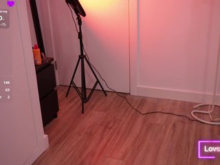 Erotischer Video -Chat LilyColins