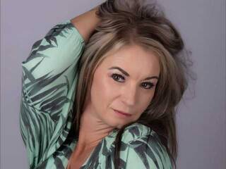 Erotischer Video -Chat Lionessss