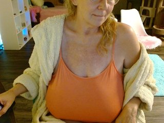Erotischer Video -Chat Kallie-Kiss