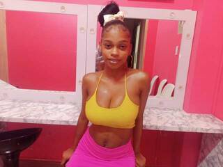 Erotischer Video -Chat littleebonymommy