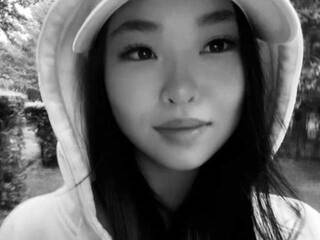 Erotischer Video -Chat LittleSoMing