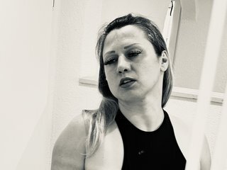Erotischer Video -Chat Lola-Fleur69