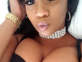 Erotischer Video -Chat LovelyMiaB