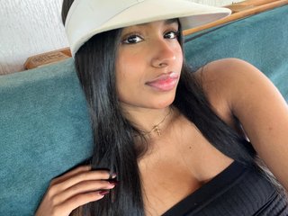 Erotischer Video -Chat Lucy-Frazier