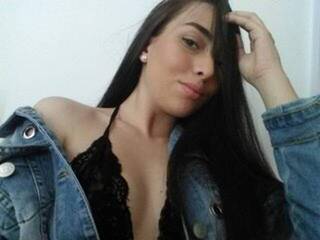 Erotischer Video -Chat Madisson-Ann