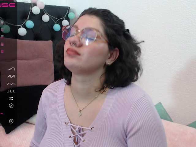 Fotos Angijackson_ @remain for make my week happyI really like to see you on camera and see how you enjoy it for me, I want to see how your cum comes out for meMake me feel like a queen and you will be my kingFav vibs 44, 88 and 111 Make me squirt rigth now for 654 tkn