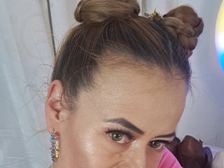 Erotischer Video -Chat MAGHENTA