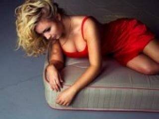 Erotischer Video -Chat maleficent6