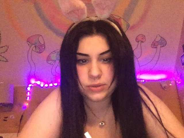 Fotos MarianaWillss Help me to get 500 tokens babes:*