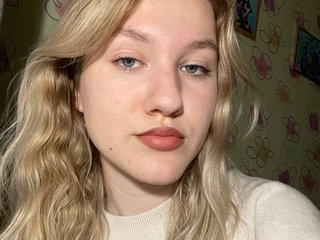 Erotischer Video -Chat Mariel-Brown