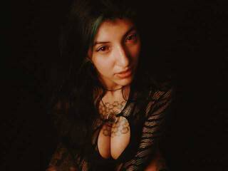 Erotischer Video -Chat Marllena