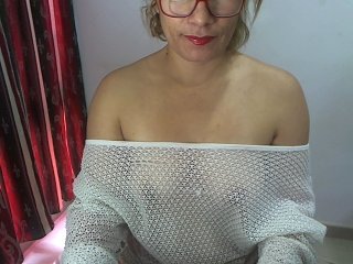 Fotos maturesmilfx9 sqrt.350. dp 250,dildo pussy 150 lovense active 300, flash 30