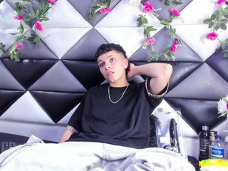 Erotischer Video -Chat MeganThompson