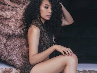 Erotischer Video -Chat MiaBlackIris