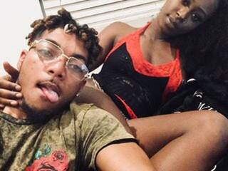 Erotischer Video -Chat Mikeandcoco